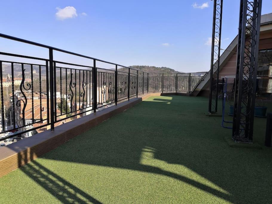 Unique Studio- Great Balcony And View! Parking Possibility! 벨리코 터르노보 외부 사진